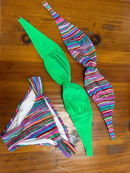 Victoria's Secret Other - 1 Victorias Secret bottom & 2 tops. All medium. Mix & match.